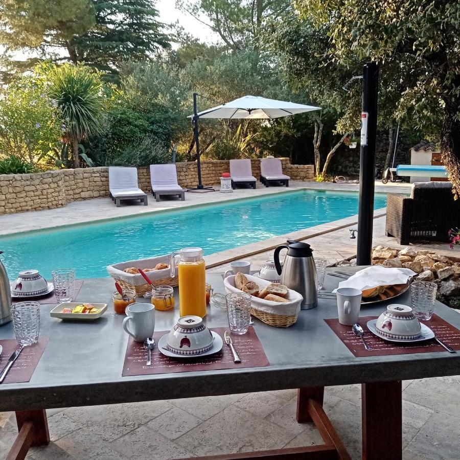 Bed and Breakfast L'Atelier Saint-Maximin  Экстерьер фото