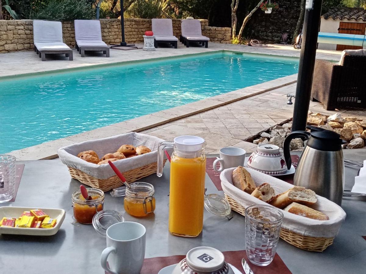 Bed and Breakfast L'Atelier Saint-Maximin  Экстерьер фото